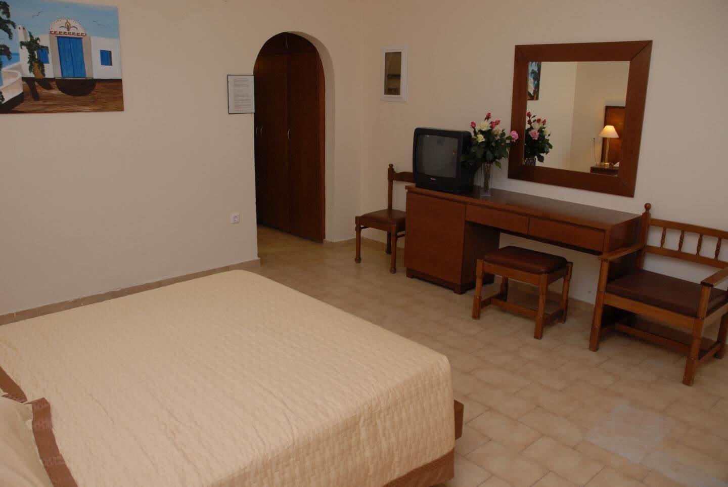 Paleos Hotel Apartments Ialysos  Exterior photo