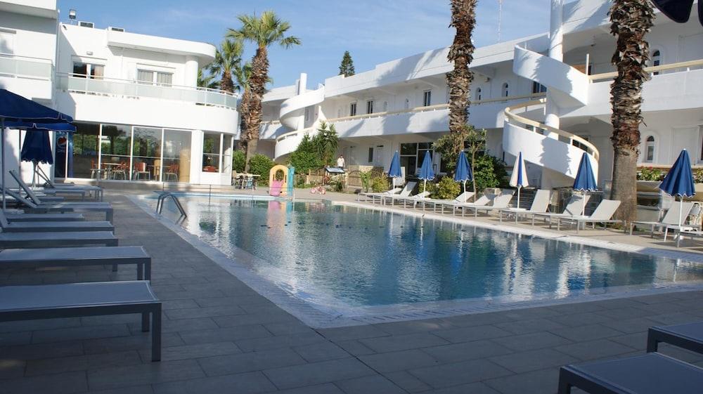 Paleos Hotel Apartments Ialysos  Exterior photo